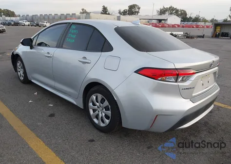 2020 Toyota Corolla Le z USA, uszkodzony, nr VIN 5YFEPRAE2LP091511